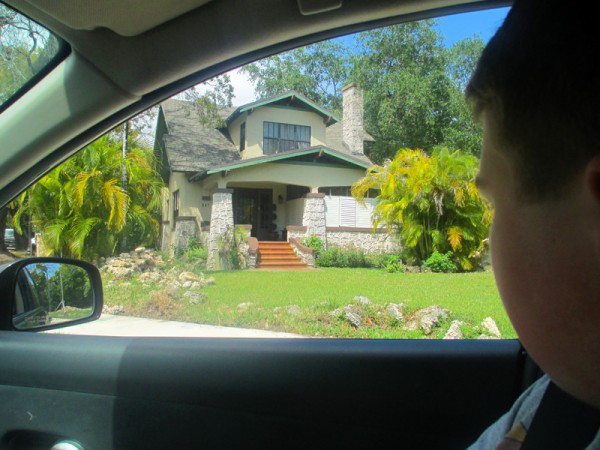 The house used for the exterior establihg shot of Michael's mom on the TV show Burn Notice
